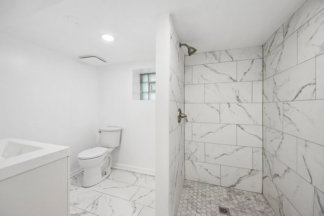 3819 N Kilpatrick Avenue, Chicago, IL 60641
