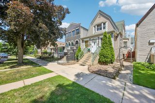 3819 N Kilpatrick Avenue, Chicago, IL 60641