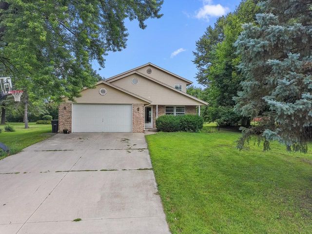 S89W23060 King PARKWAY, Big Bend, WI 53103