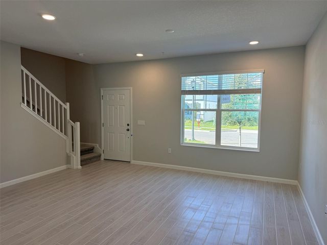 611 POTHOS STREET, Apopka, FL 32703