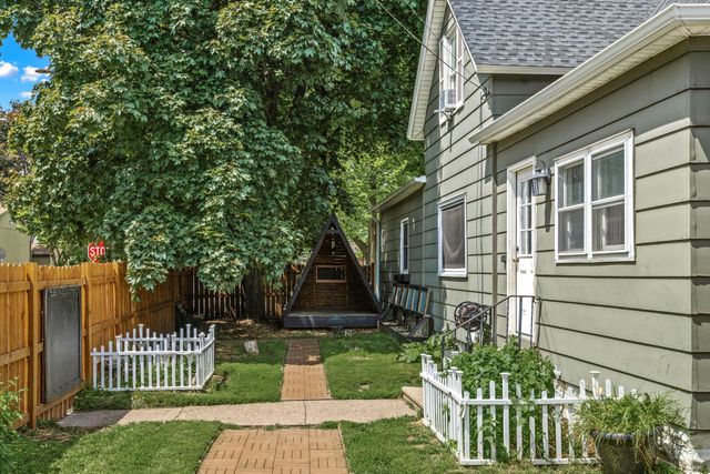 1042 Churchill Street, Saint Paul, MN 55103