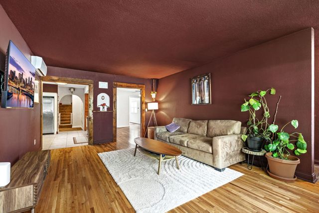 1042 Churchill Street, Saint Paul, MN 55103