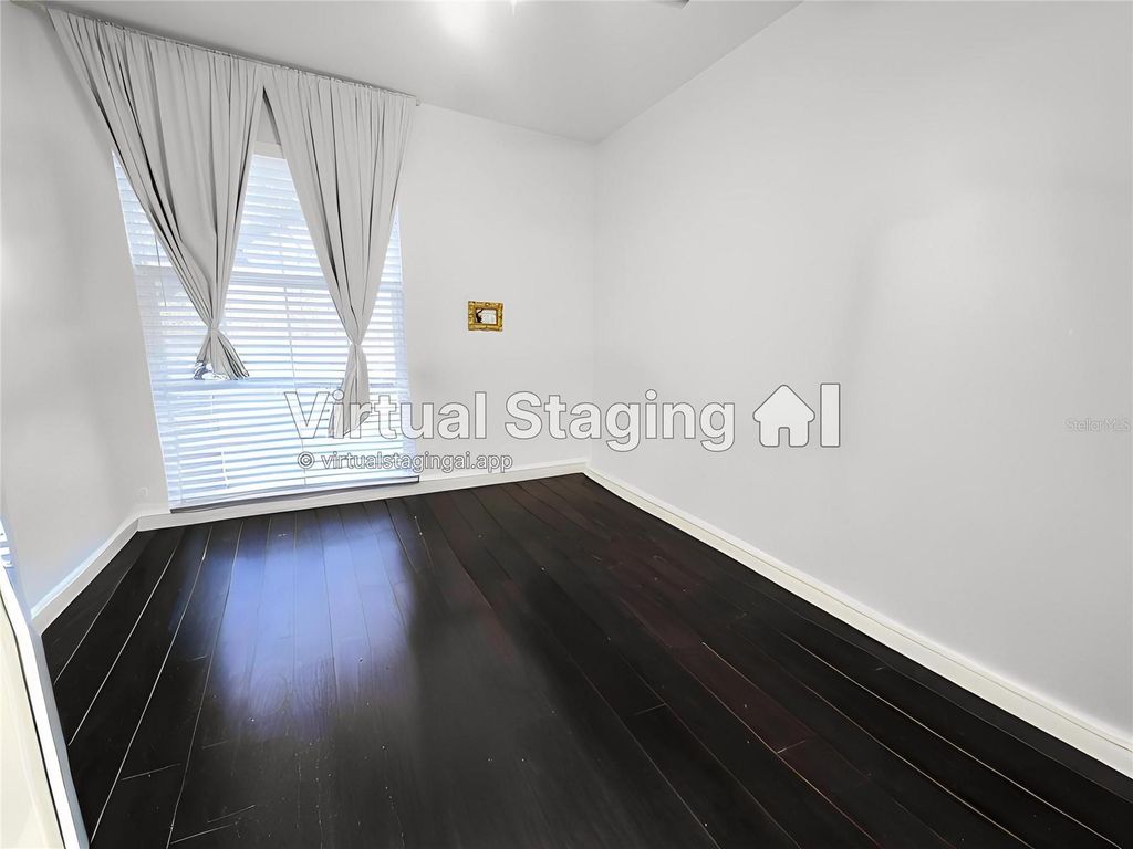 Image 11 of property listing at 11807 MINTWOOD COURT, Orlando, FL 32837