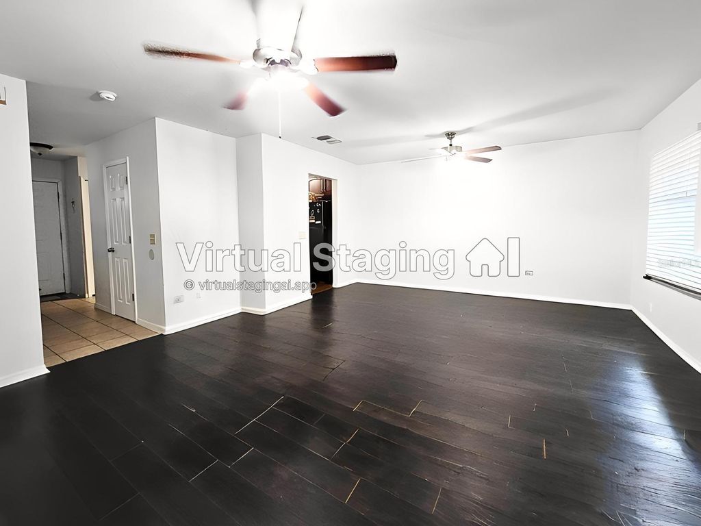 Image 3 of property listing at 11807 MINTWOOD COURT, Orlando, FL 32837