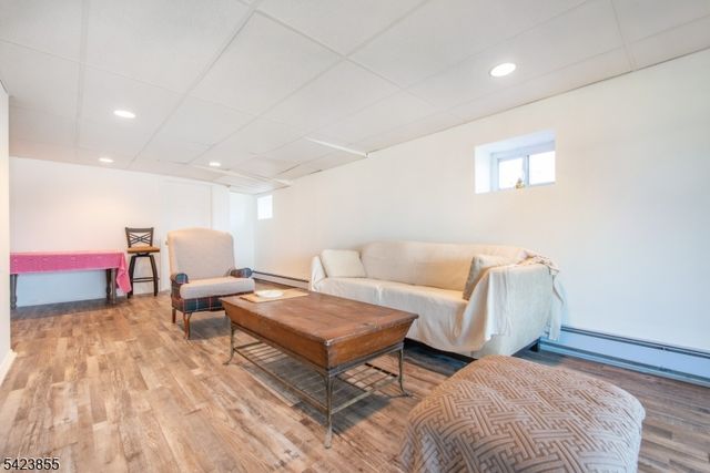 131 Maxim Dr, Hopatcong Boro, NJ 07843