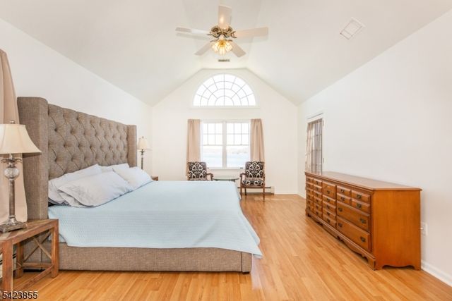 131 Maxim Dr, Hopatcong Boro, NJ 07843