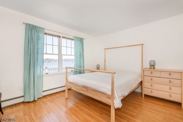 131 Maxim Dr, Hopatcong Boro, NJ 07843