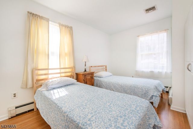 131 Maxim Dr, Hopatcong Boro, NJ 07843