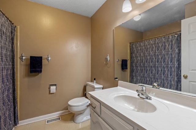 919 Carrie Lane, Hixson, TN 37343