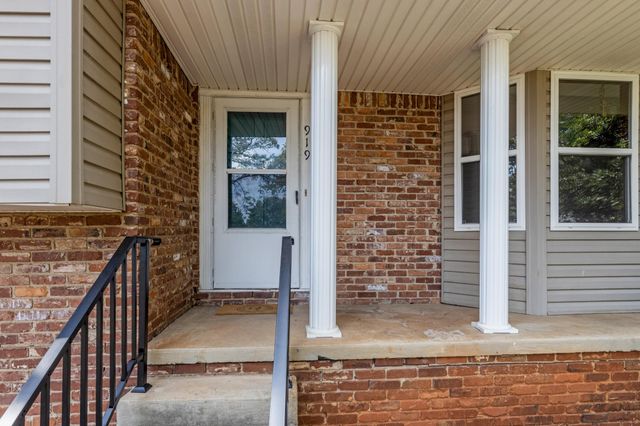 919 Carrie Lane, Hixson, TN 37343