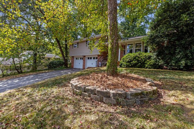 919 Carrie Lane, Hixson, TN 37343