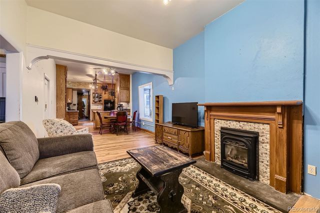 1824 S Logan Street, Denver, CO 80210