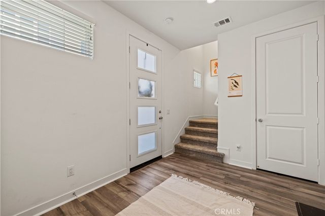 27005 Hummingbird Ln., Valencia, CA 91355