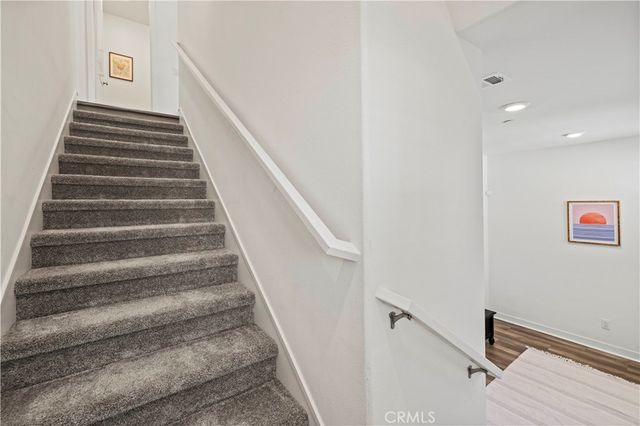 27005 Hummingbird Ln., Valencia, CA 91355