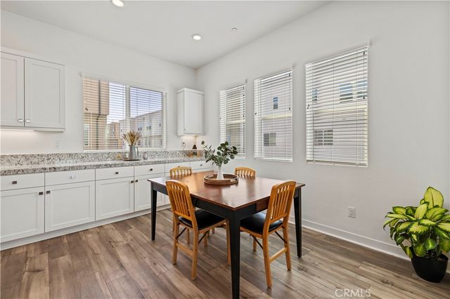 27005 Hummingbird Ln., Valencia, CA 91355