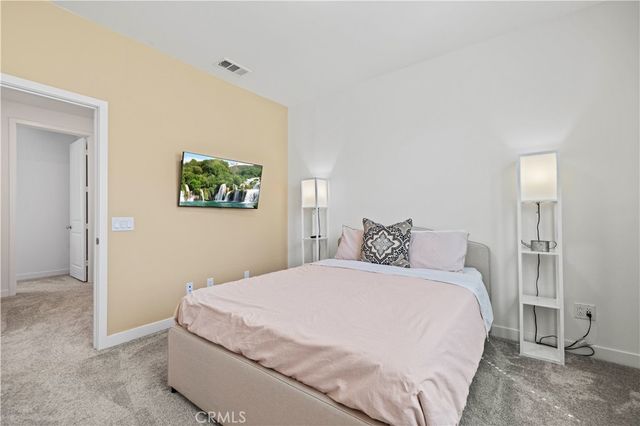 27005 Hummingbird Ln., Valencia, CA 91355