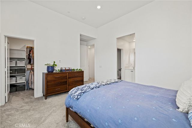 27005 Hummingbird Ln., Valencia, CA 91355