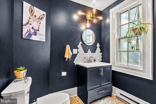 222 S RALEIGH ST, Martinsburg, WV 25401