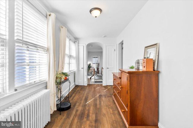 222 S RALEIGH ST, Martinsburg, WV 25401