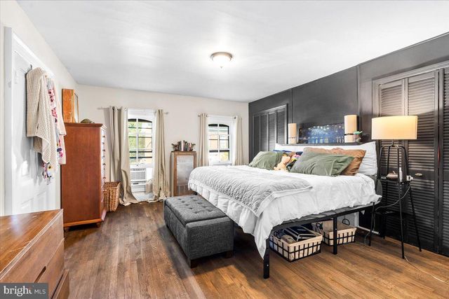 222 S RALEIGH ST, Martinsburg, WV 25401