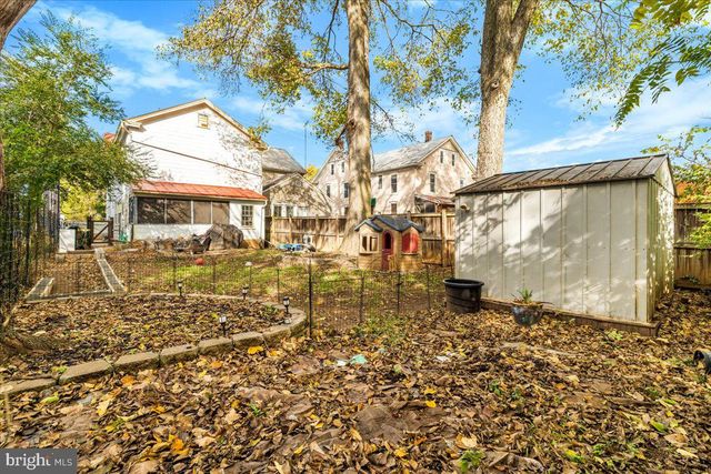 222 S RALEIGH ST, Martinsburg, WV 25401