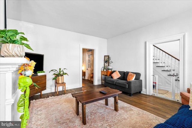 222 S RALEIGH ST, Martinsburg, WV 25401