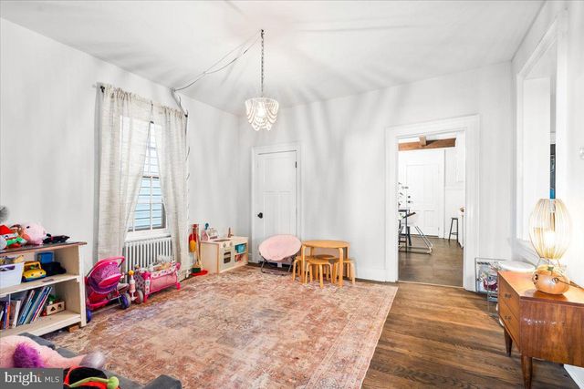 222 S RALEIGH ST, Martinsburg, WV 25401