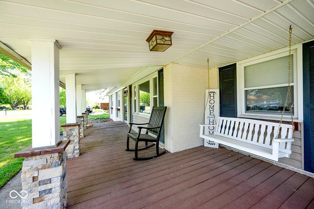 5469 W Village Drive, New Palestine, IN 46163