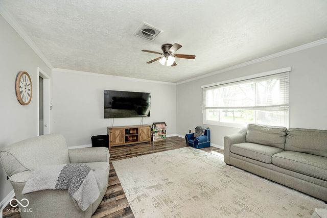 5469 W Village Drive, New Palestine, IN 46163