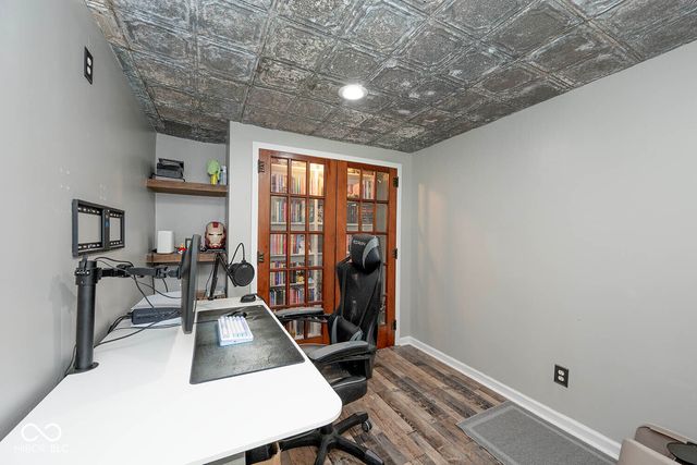 5469 W Village Drive, New Palestine, IN 46163