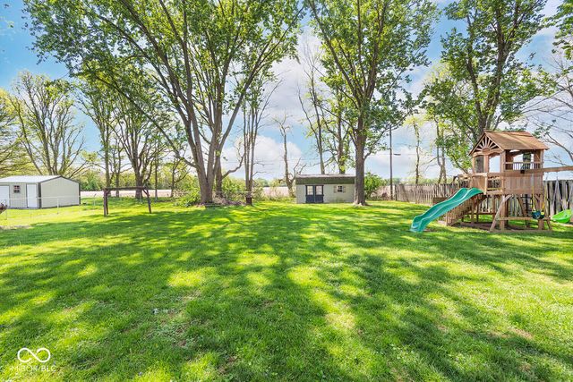 5469 W Village Drive, New Palestine, IN 46163