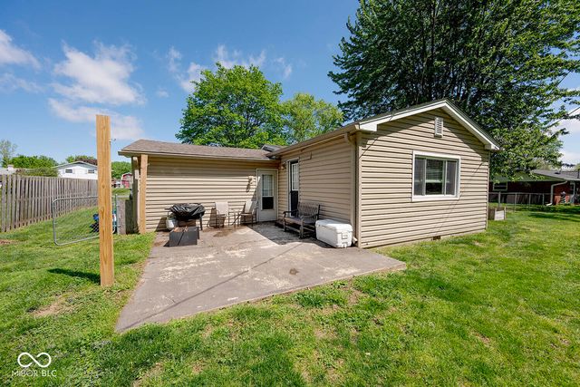 5469 W Village Drive, New Palestine, IN 46163