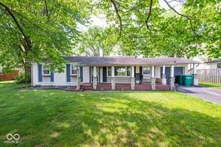 5469 W Village Drive, New Palestine, IN 46163