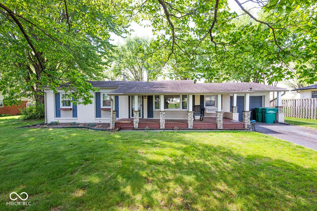 5469 W Village Drive, New Palestine, IN 46163