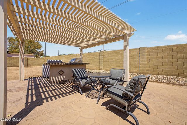 7509 W MESCAL Street, Peoria, AZ 85345