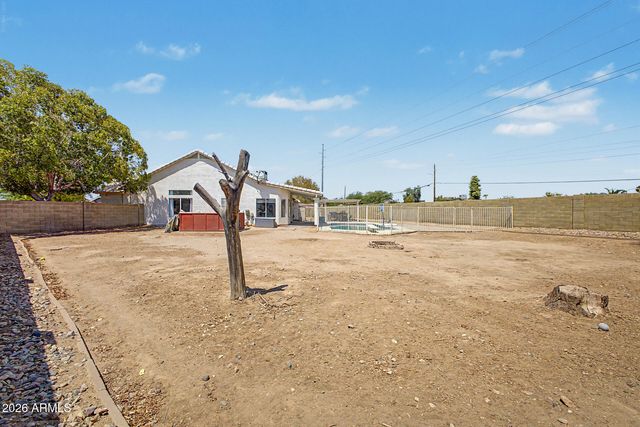 7509 W MESCAL Street, Peoria, AZ 85345