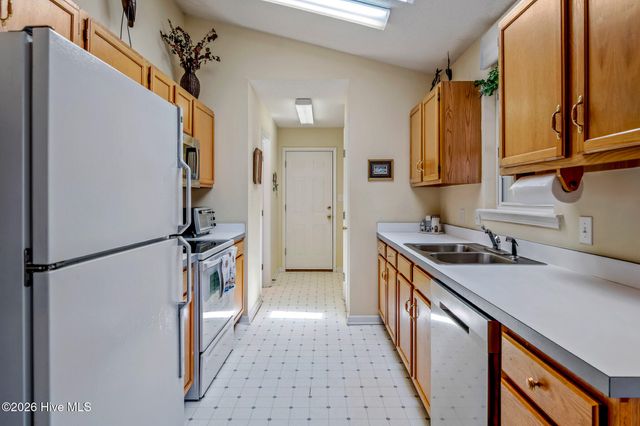 471 Saltaire Drive SW, Calabash, NC 28467