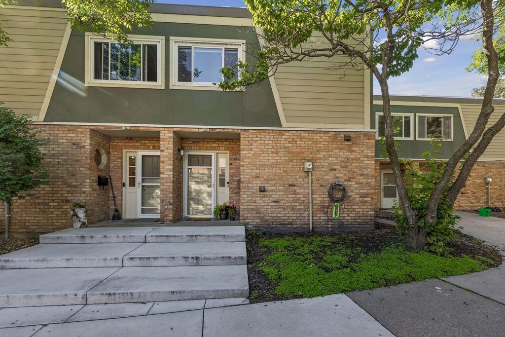 7227 W Franklin Avenue, Saint Louis Park, MN 55426 — photo 2