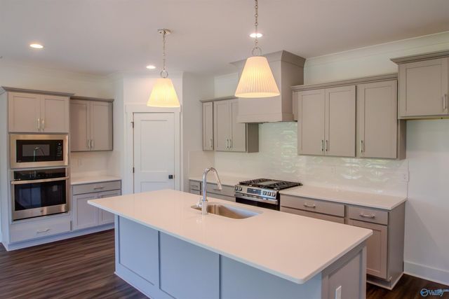 21766 Hemlock Drive, Athens, AL 35613