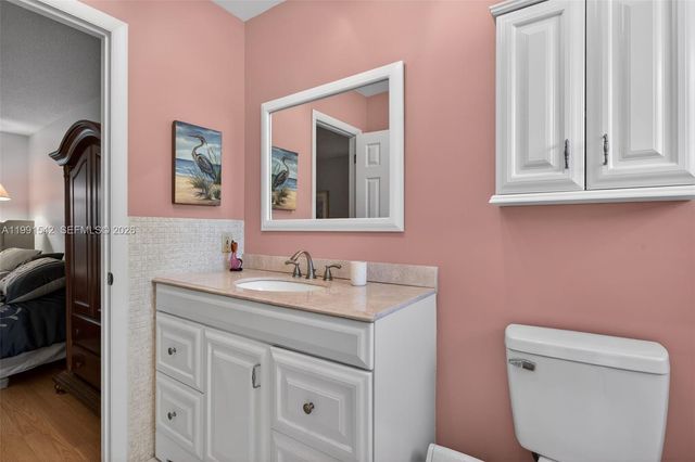 4299 NW 16th St 202, Lauderhill, FL 33313