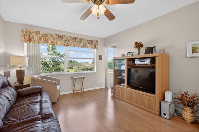 4299 NW 16th St 202, Lauderhill, FL 33313