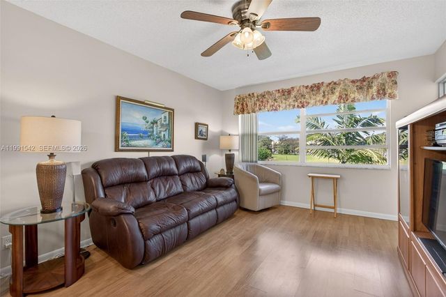 4299 NW 16th St 202, Lauderhill, FL 33313