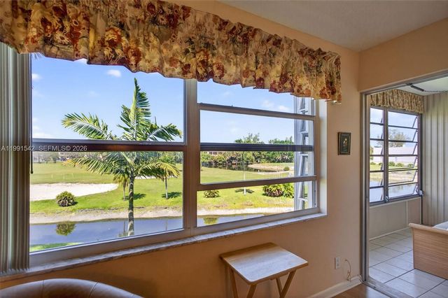 4299 NW 16th St 202, Lauderhill, FL 33313