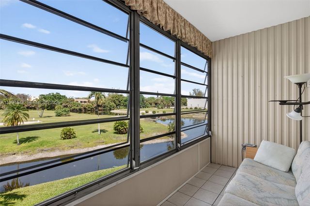 4299 NW 16th St 202, Lauderhill, FL 33313