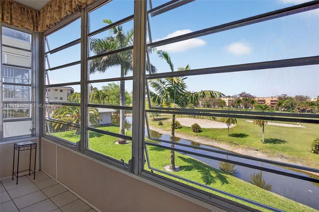 4299 NW 16th St 202, Lauderhill, FL 33313