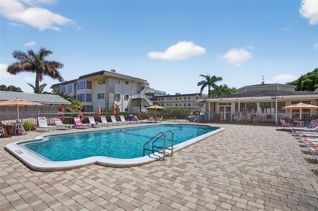 4299 NW 16th St 202, Lauderhill, FL 33313