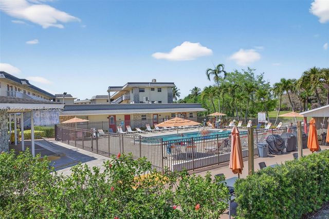 4299 NW 16th St 202, Lauderhill, FL 33313