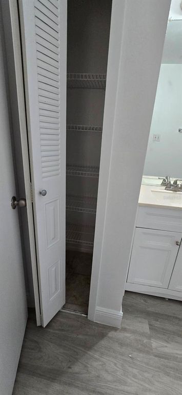 Image 15 of property listing at 3814 BAY CLUB CIRCLE 204, Kissimmee, FL 34741