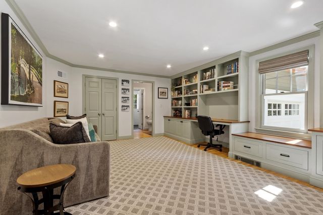 111 Old Pickard Rd, Concord, MA 01742