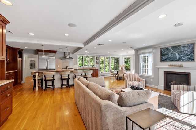 111 Old Pickard Rd, Concord, MA 01742